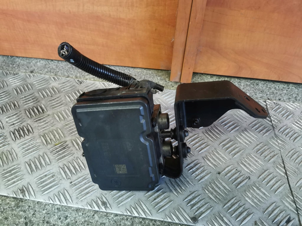 фото №1, Насос abs chrysler voyager v rok 08-16 p68043600ac