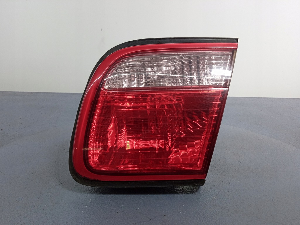 фото №1, Mazda xedos 9 lift лампа задня права w кришка