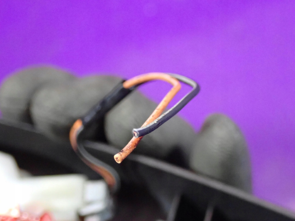 фото №5, Renault megane ii sedan 02-06 лампа стоп свет третий