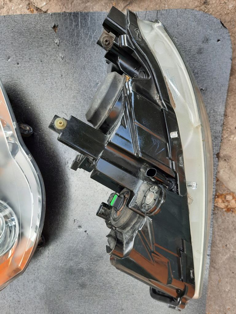 фото №7, Chrysler voyager лампа передняя ксенон