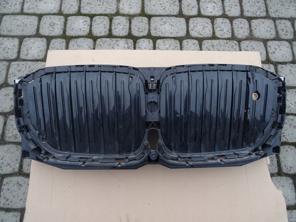 фото №1, Bmw x7 g07 жалюзи решётка радиатора усилитель шторка