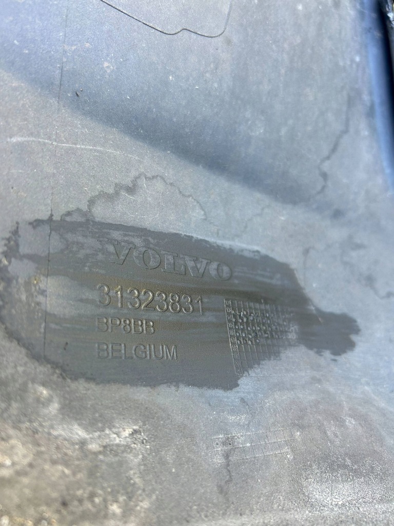 фото №7, Volvo v60 s60 i lift 13-18 бампер передний чёрный перед 31323831