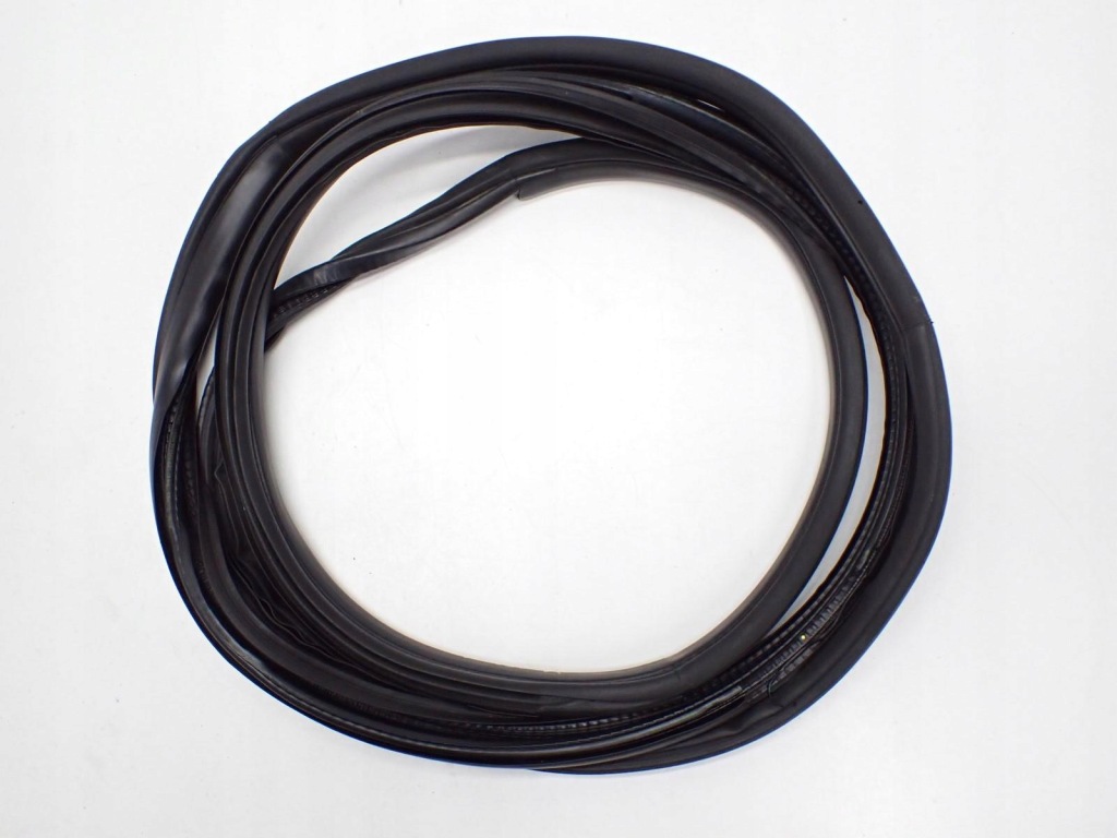 фото №1, Прокладка kar дверь левая 7301741 bmw i3 i01 15r