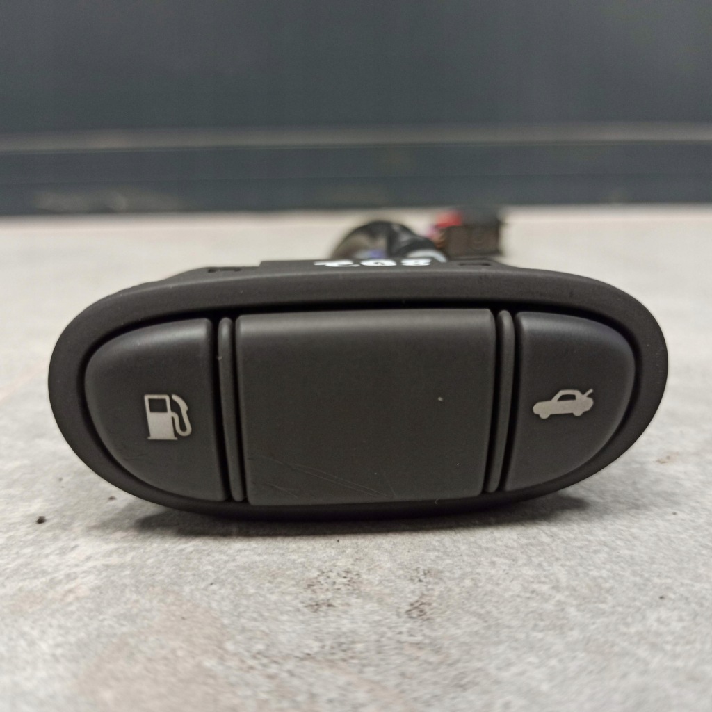 фото №1, Jaguar s-type переключатель крышки заливной 2r83-9b242-ad