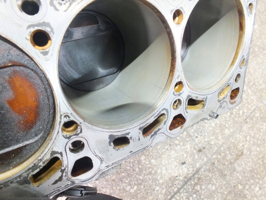 фото №7, Dół двигуна блок kompletny bfm 4.2 audi a8 d3