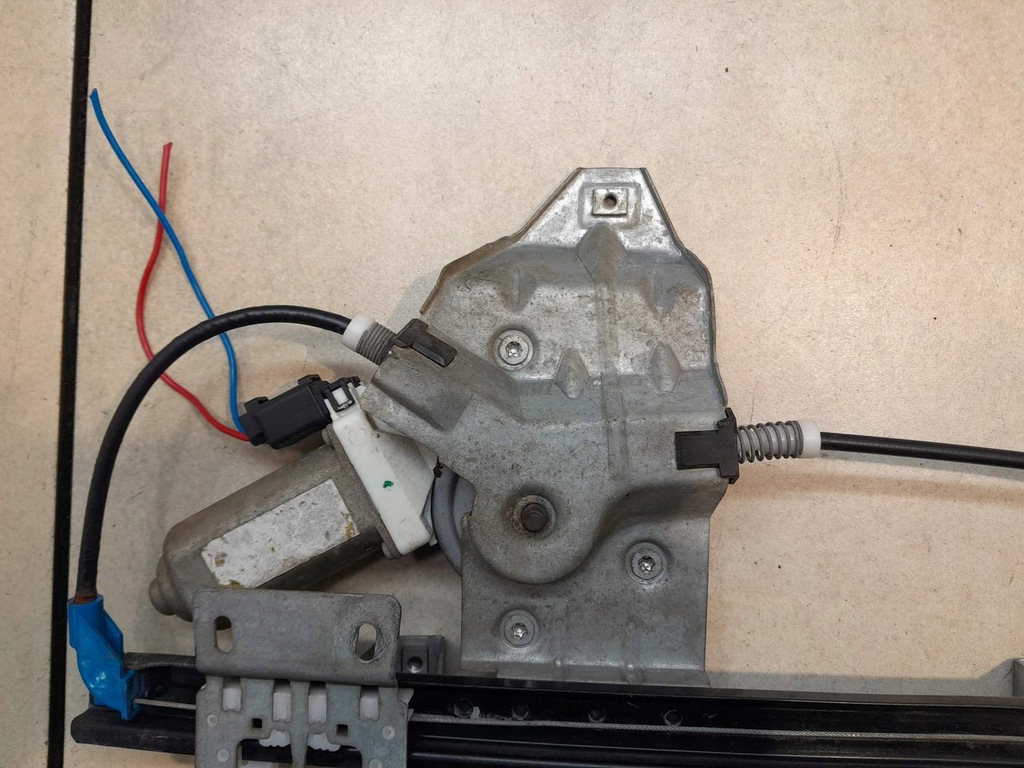 фото №4, Підйомник скло правий задня freelander i 1.8