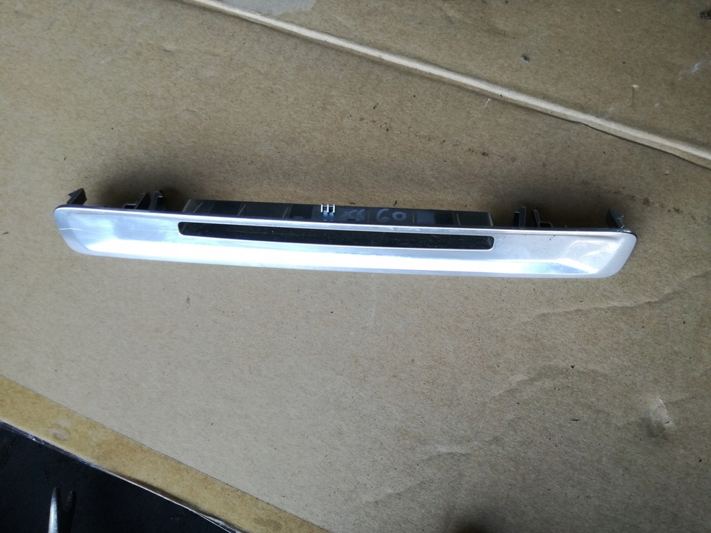 фото №1, Volvo xc60 i 2008 - 2013 rok защита заглушка считыватель cd 30755619