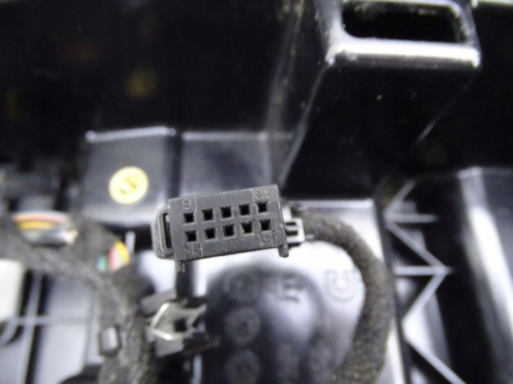 Maserati quattroporte vi 12-24 тунель середній підлокітник бежева шкіра європа Ціна