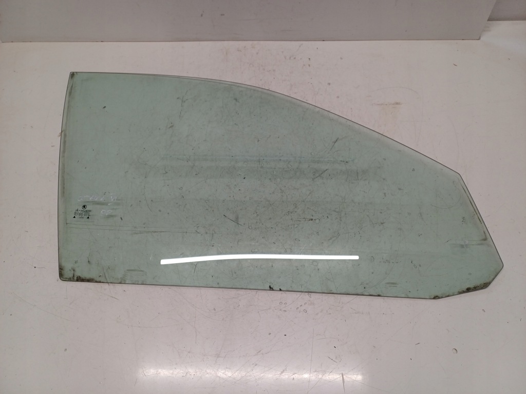 фото №1, Skoda octavia 1 i 96- стекло правая перед ...0