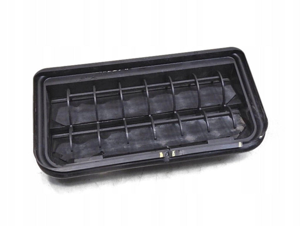 Купити Решітка вентиляційна задня vw eos 3c0819465