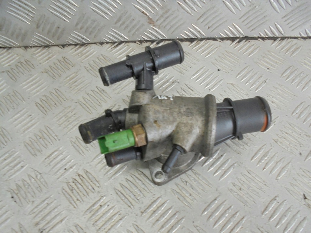 фото №1, Корпус термостата alfa romeo 147 1.9 jtd