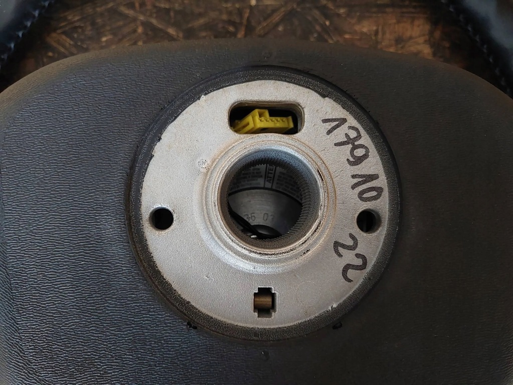 фото №15, Воздуховод кожа audi a3 8l 8l0419091