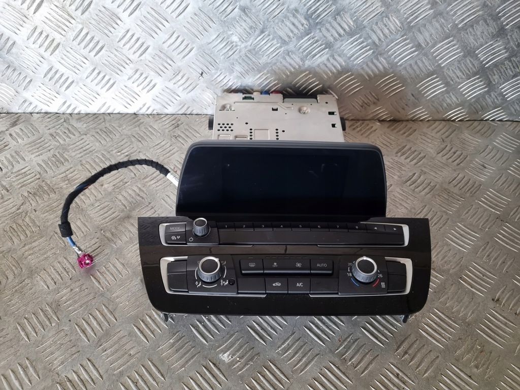 фото №3, Bmw 2 f22 автомагнитола навигация монитор