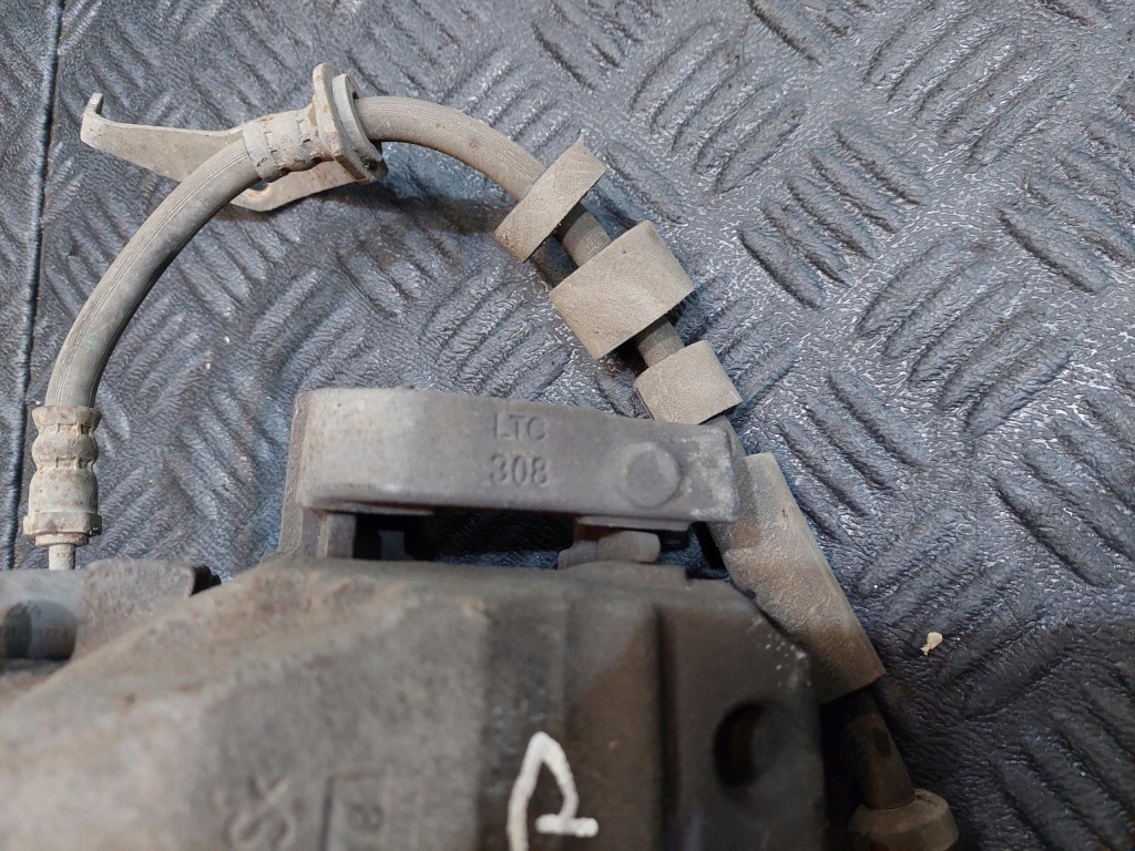 фото №7, Супорт перед передній лівий 31381551 правий 31381552 volvo s90 ii v90 2.0 d4