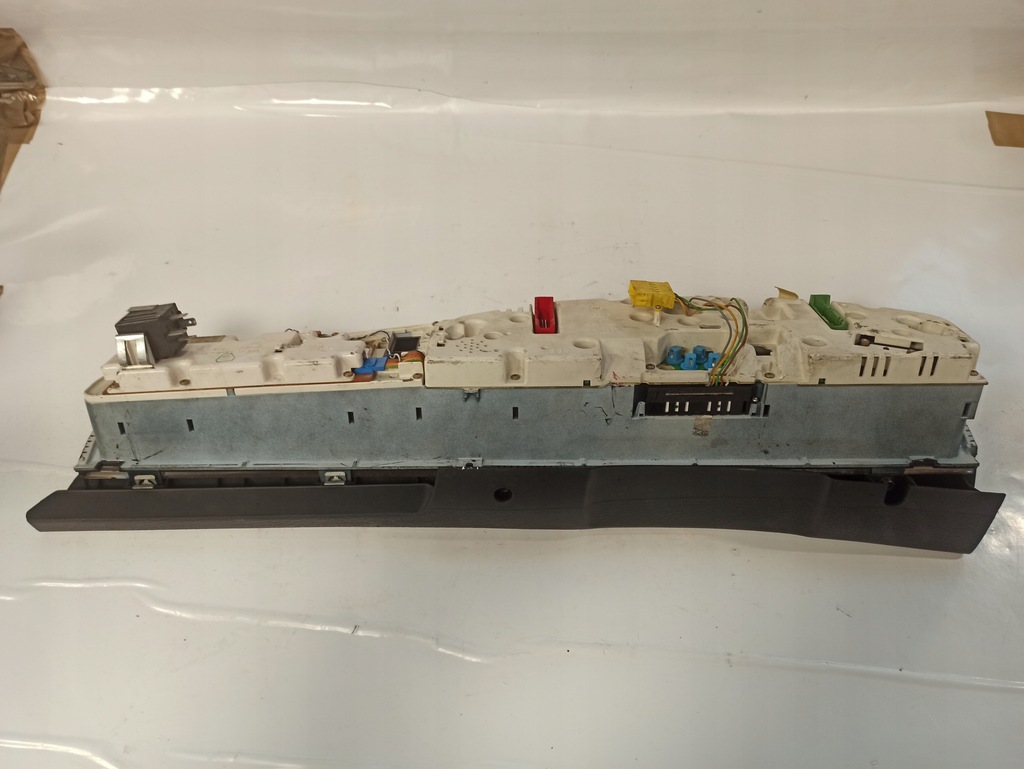 фото №13, Audi a6 c4 2.6 v6 приборы счетчик eu 4a1919033hd