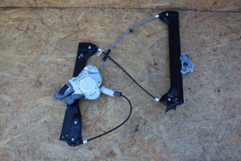 Купити Механізм підйомник правий перед bmw e85 z4 7142238