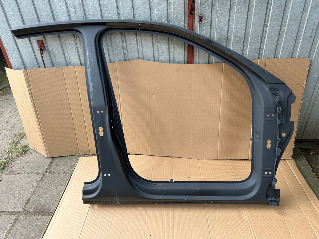 фото №1, Audi q3 83a 83f sportback порог правый обшивка порог блок двигателя 83f809840