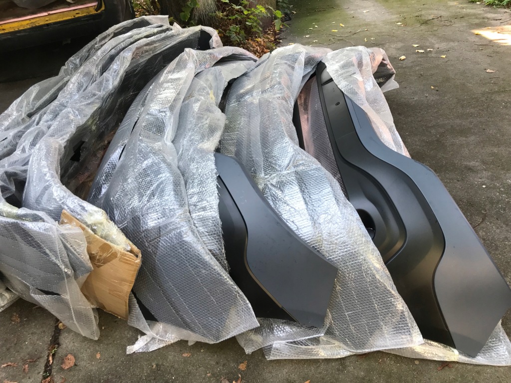 Купити Бампер новий trafic 3