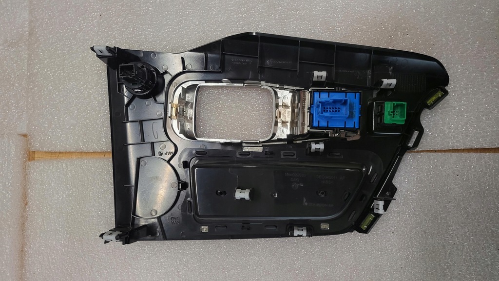 фото №5, Рамка dekor туннель среднего peugeot 308 iii 2022 9815049277