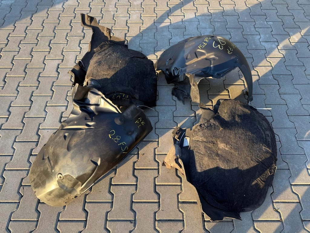 фото №1, Audi a8 d3 fsi бензин підкрилок перед ліва