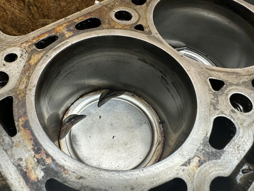 фото №5, Блок двигуна dół wał поршні renault megane iii 2.0 tce rs f4r 870 180km