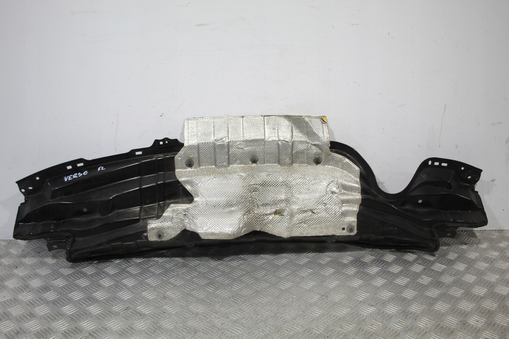 фото №1, Жабо нижние металлический toyota verso lift