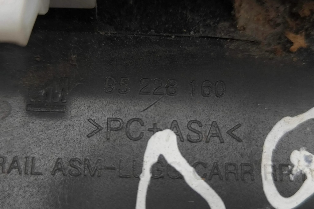 фото №11, Права молдинг заднього бампера chevrolet orlando j309 95228160 2.0l дизель