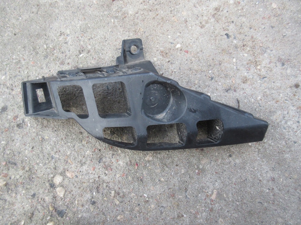 фото №1, Seat leon iii направляющая бампера задняя левый 5f0807377