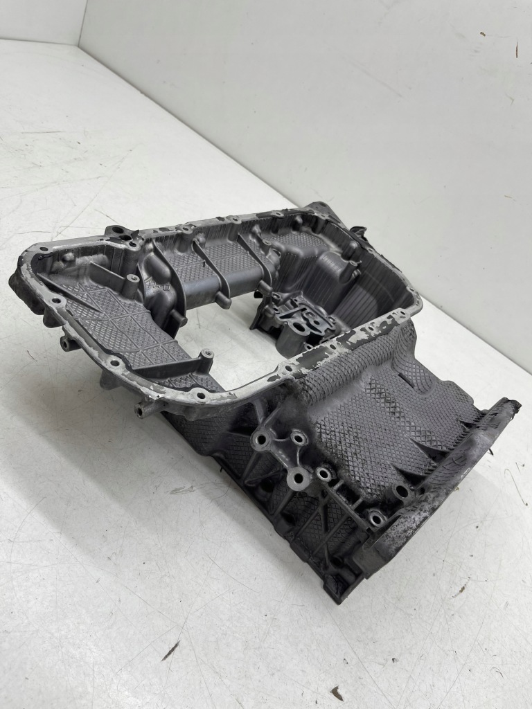 Audi a7 a6 c7 3.0 tdi cdu верхній піддон оливи масляна cała справна оригінал! Доставка