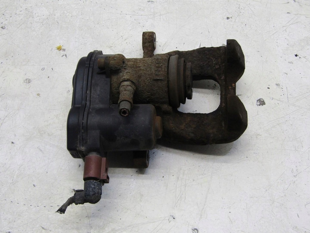 фото №1, Суппорт тормозной задний левый задняя jeep renegade 32353471 55610