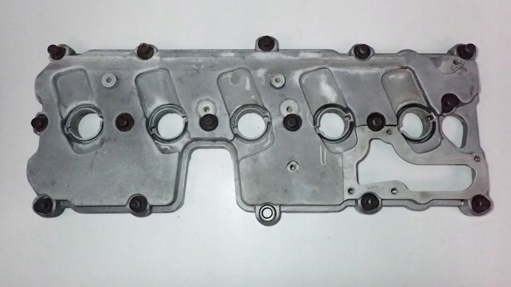 фото №16, Audi rs6 5.0 tfsi v10 buh крышка клапанов правая