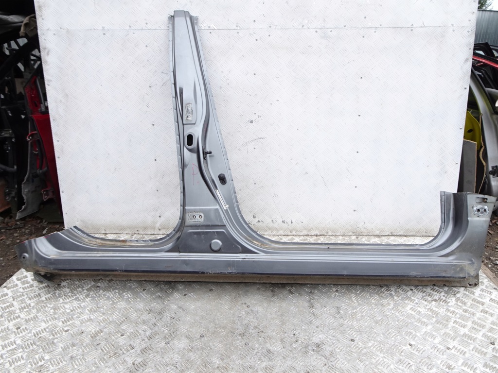 Купить Порог правый  nissan qashqai j11 kad-g