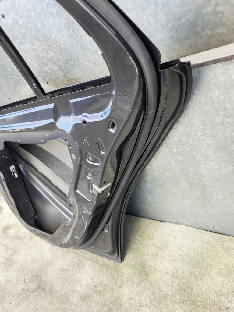 фото №9, Двері праве задні mercedes e-klasa w213 kombi 2016-23