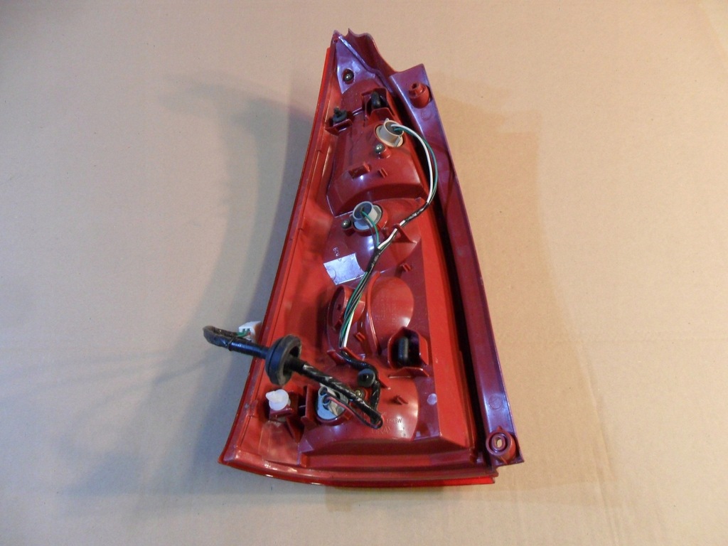 фото №10, Mazda premacy lift права лампа задня задня 220-61961