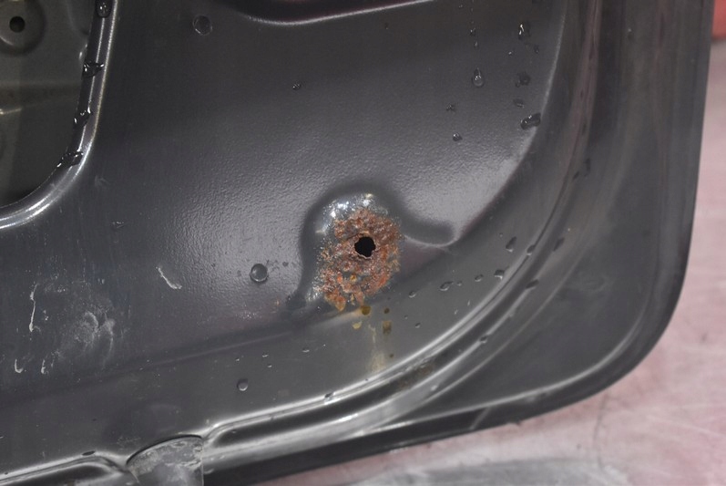 фото №16, Крышка багажника багажника задняя задняя czarna mazda 3 1 i bk sedan 03-06