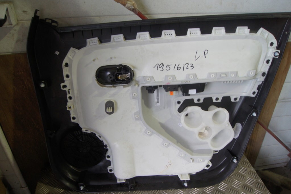 фото №7, Обшивка двері лівий перед twingo iii 156105422