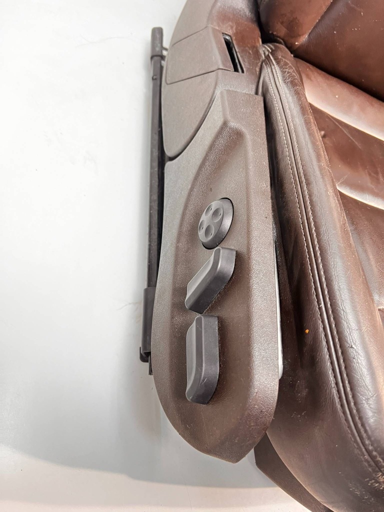 фото №11, Audi a6 c6 4f підігрів el. сидіння / заднє сидіння / обшивки / комплект коричнева шкіра