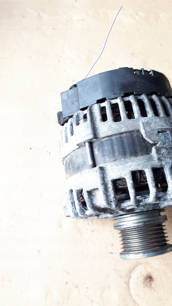 A4 b8 рестайлінг  a5 генератор bosch 2.0 tdi cjc Ціна