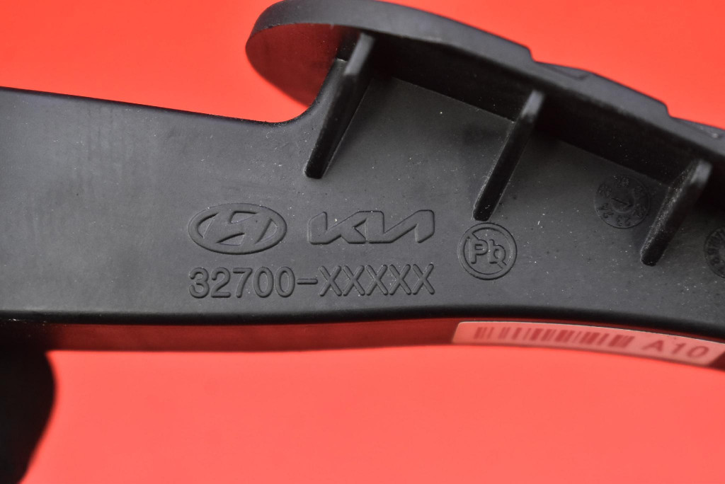 Купити Потенціометр педаль газу eu 00136810-cav3 kia ev6 58 kwh 170 km 21-