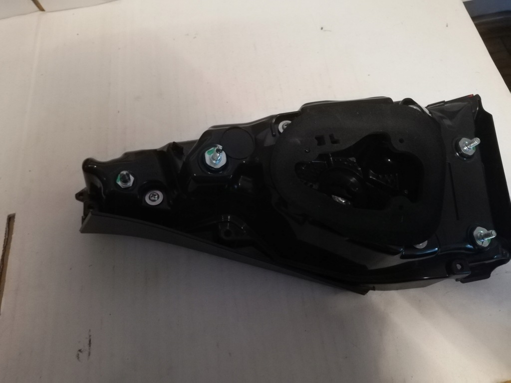 фото №6, Toyota corolla e21 sedan лампа задняя левая w крышка