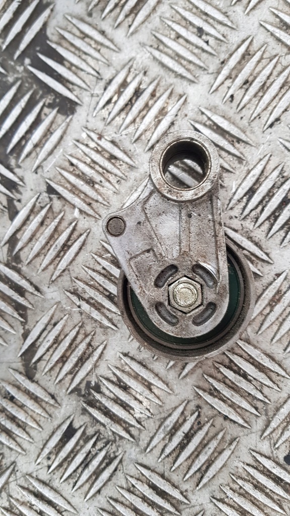 фото №3, Kia carnival 2.5 ролик натяжитель ремень распределительного вала