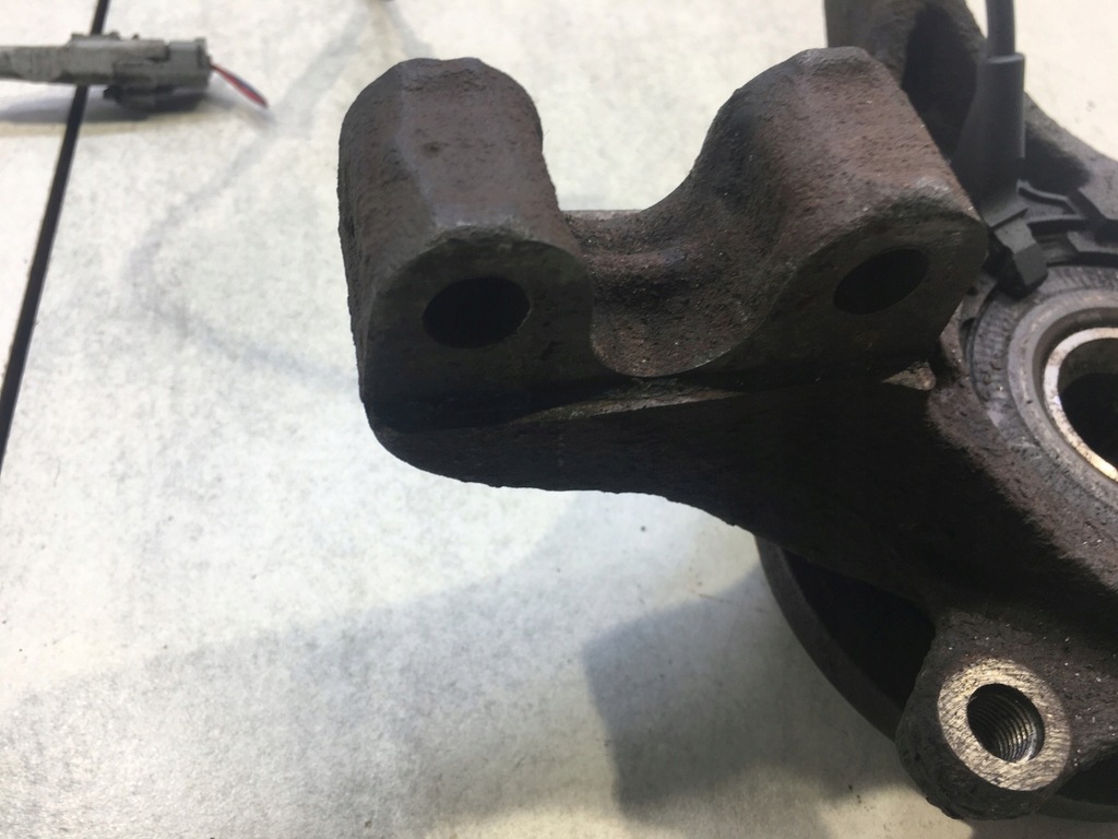 фото №9, Поворотный кулак правая peugeot 307 2.0 16v