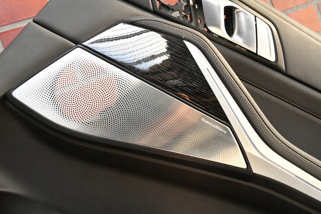 Обивка дверь правый  задняя карка дверь bmw x7 g07 накладка bowers wilkins в Украине