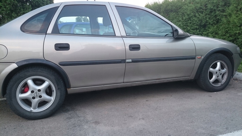 фото №8, Накладки крыла крыльев opel vectra b kpl