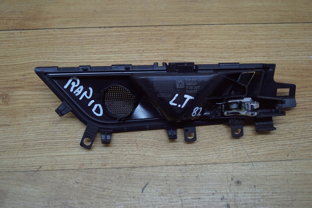 фото №2, Ручка внутрішня лівий задня skoda rapid 5ja