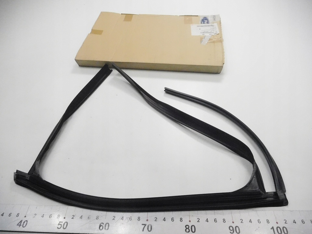 фото №6, Прокладка скло двері ford оригінальний номер 1323548