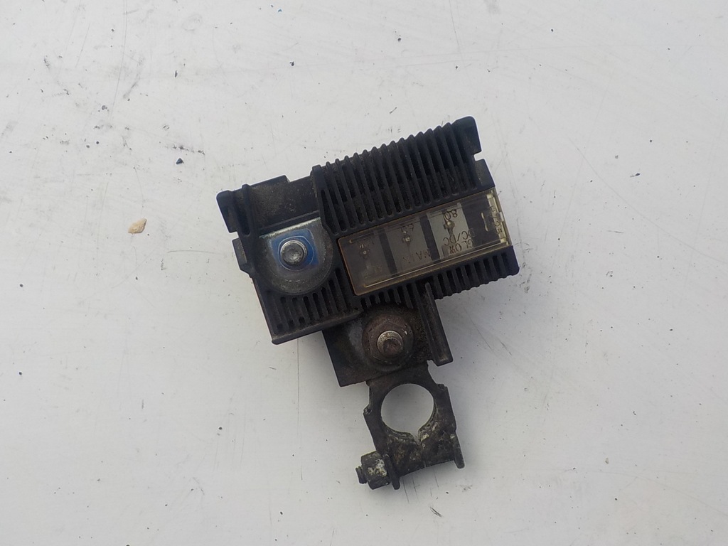 фото №1, Toyota yaris ii 1.4 d4d клемма предохранитель