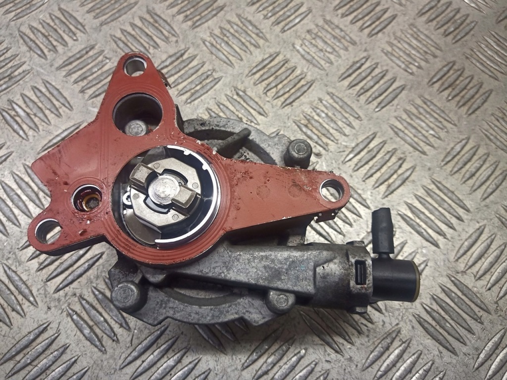 фото №1, Насос вакуум вакуум renault laguna iii 2.0 dci 8200845984
