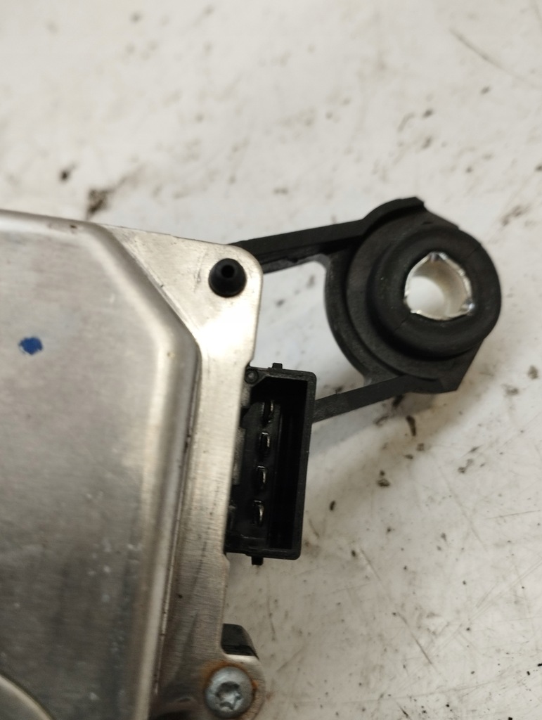 фото №10, Audi a4 b8 моторчик дворники задняя valeo 579705