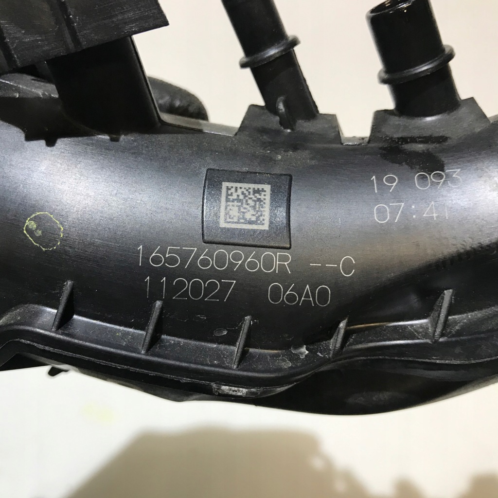фото №5, Renault clio v captur ii 1.0 tce шланг труба wąż повітрозабірник 165760960r